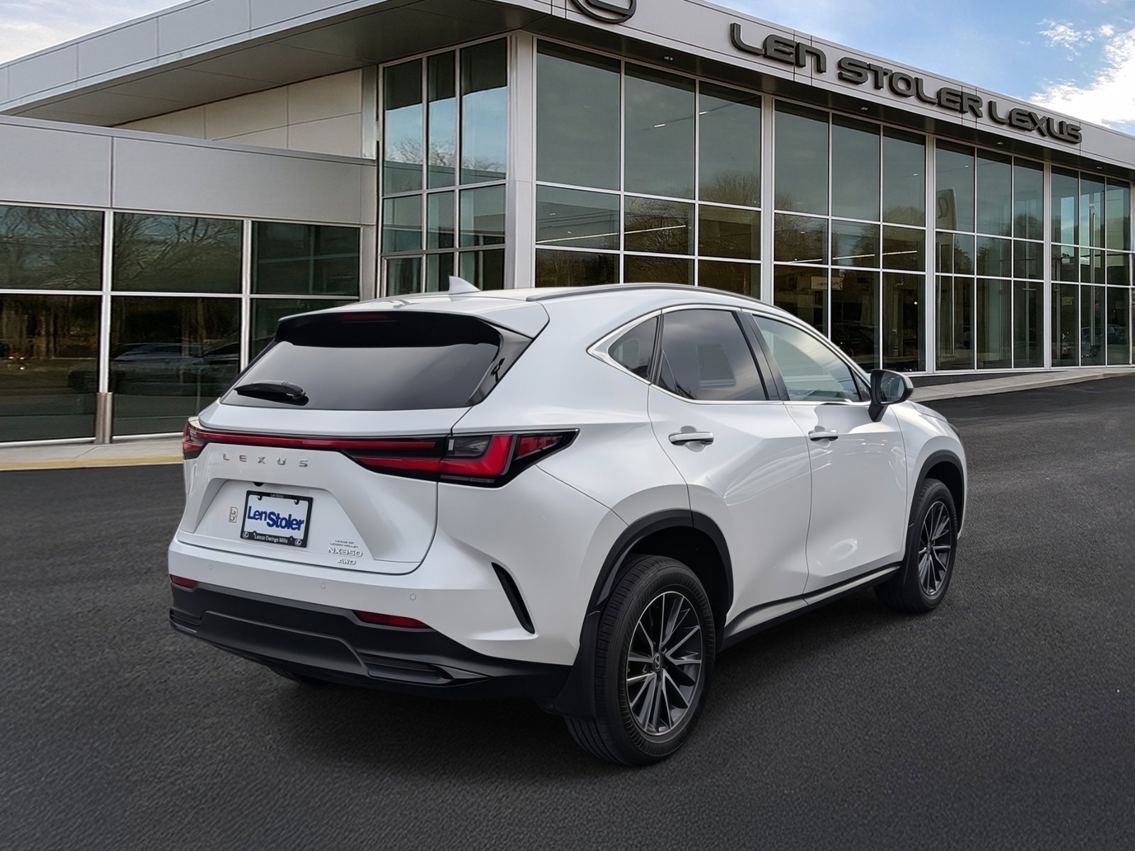 Used 2024 Lexus NX 350 350 Premium AWD image 3