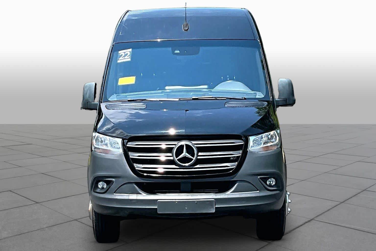 Used 2022 Mercedes-Benz Sprinter 2500 image 4