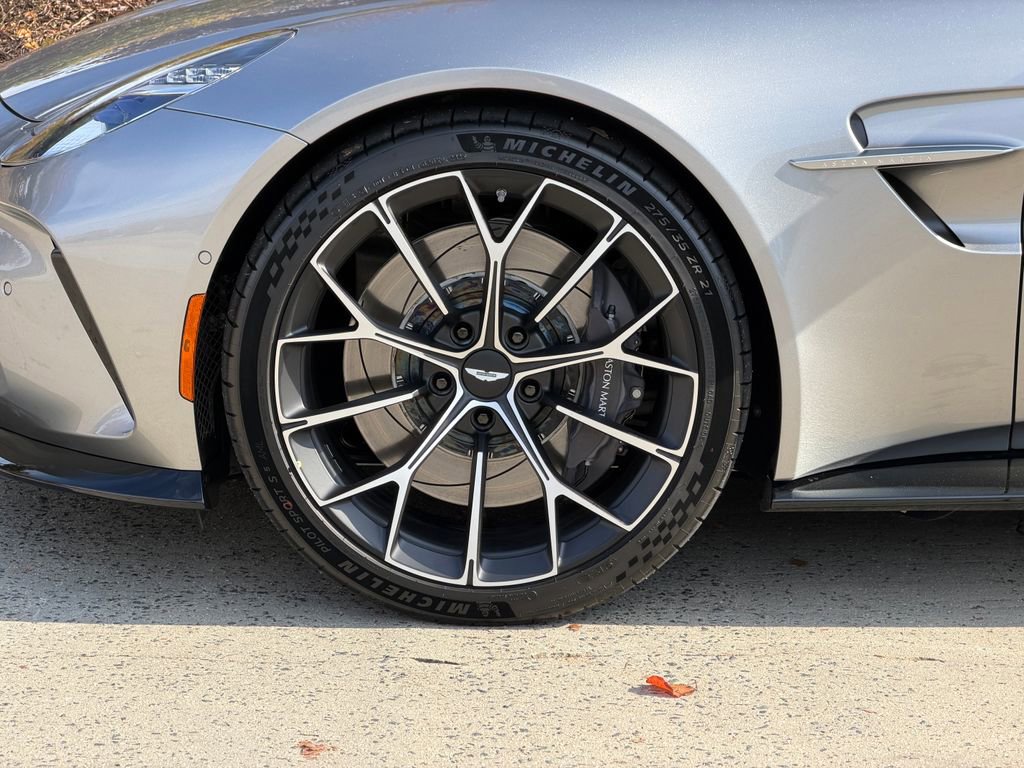 New 2026 Aston Martin V8 Vantage Convertible image 18