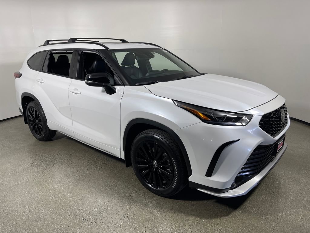 New 2026 Toyota Highlander XSE