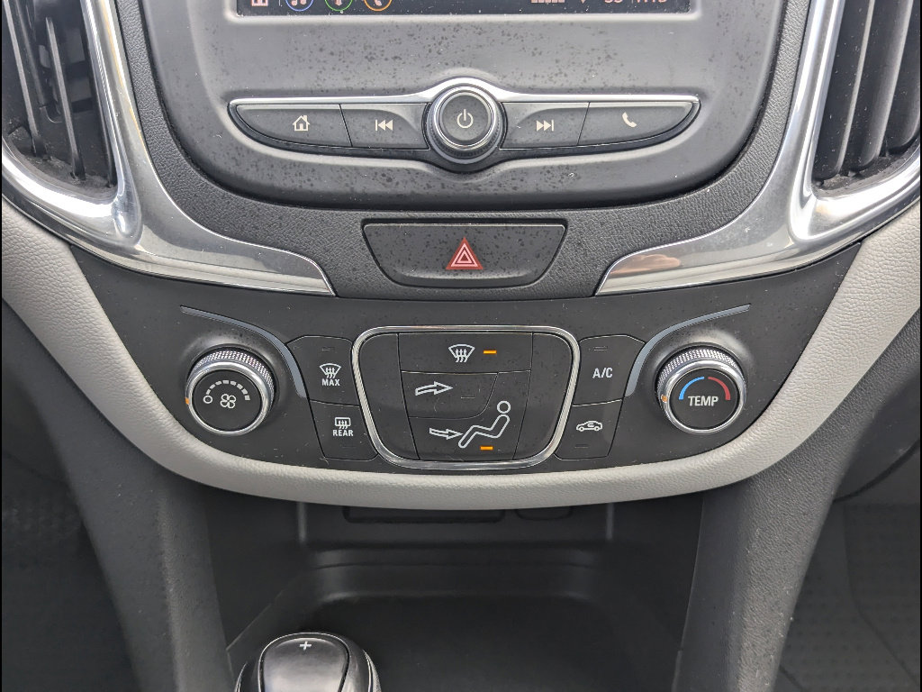 Used 2021 Chevrolet Equinox LS w/ LS Convenience Package image 31