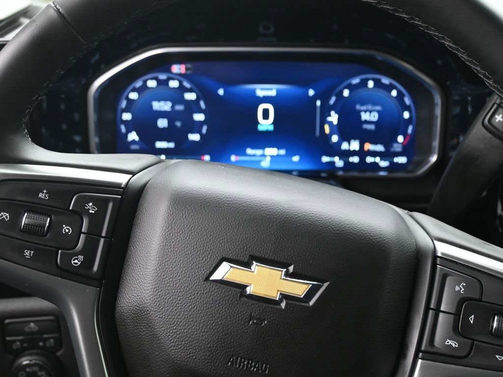 Used 2026 Chevrolet Silverado 1500 LT AWD/4WD image 9
