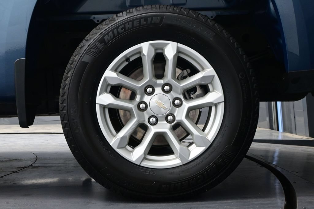 Used 2024 Chevrolet Silverado 1500 LT AWD/4WD image 33
