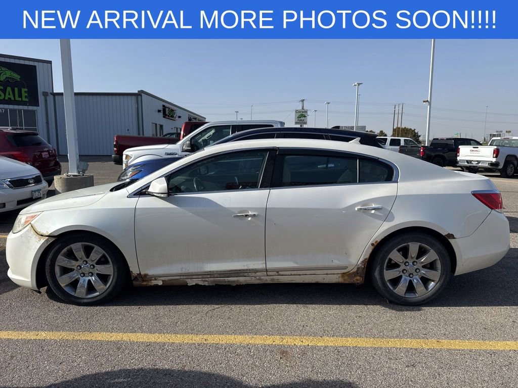 Used 2011 Buick LaCrosse CXL FWD image 2
