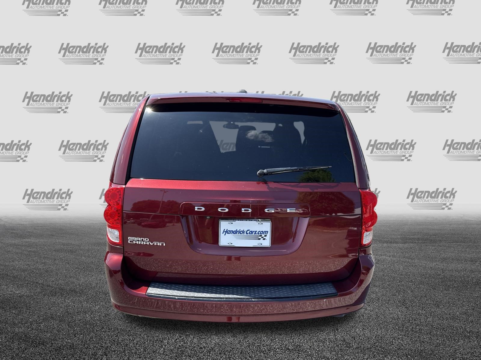 Used 2019 Dodge Grand Caravan SE FWD image 9