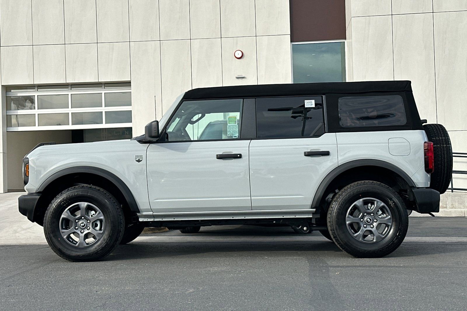 New 2026 Ford Bronco Big Bend image 6