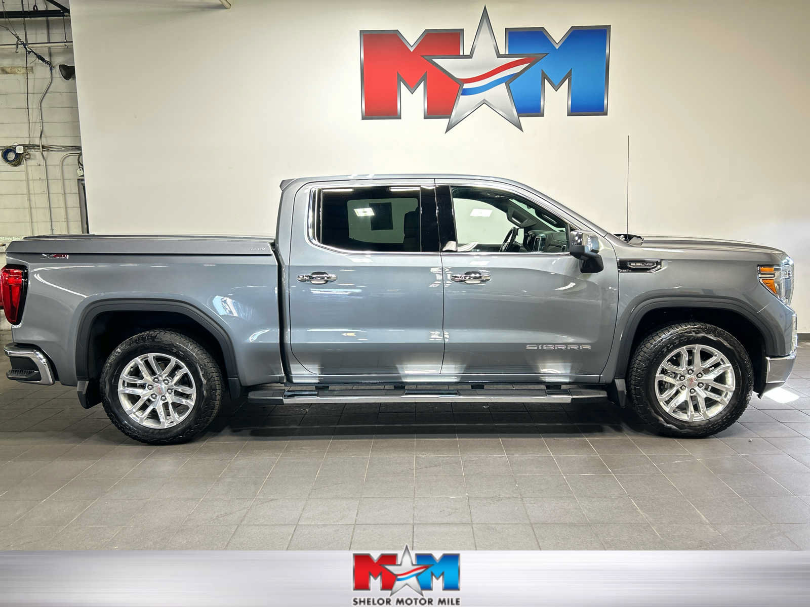 Used 2021 GMC Sierra 1500 SLT w/ SLT Convenience Package AWD/4WD image 1