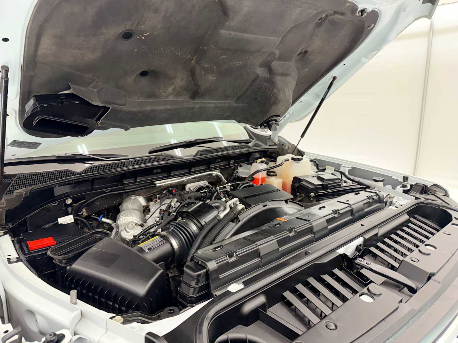 Used 2025 GMC Sierra 3500 SLT w/ X31 Off-Road Package image 17