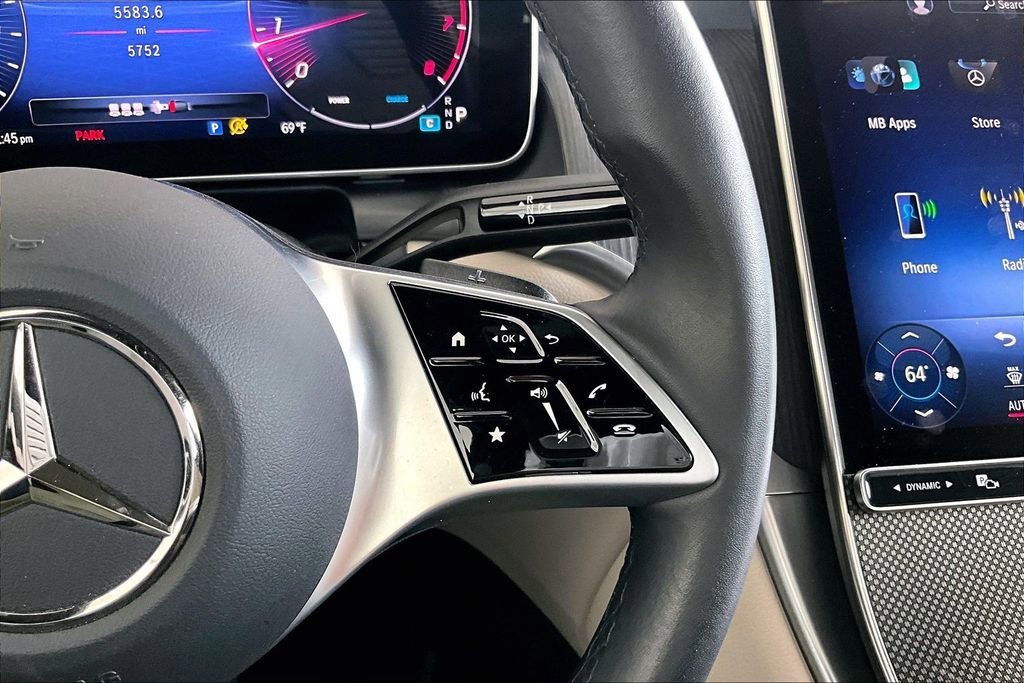 Used 2024 Mercedes-Benz GLC 300 image 12