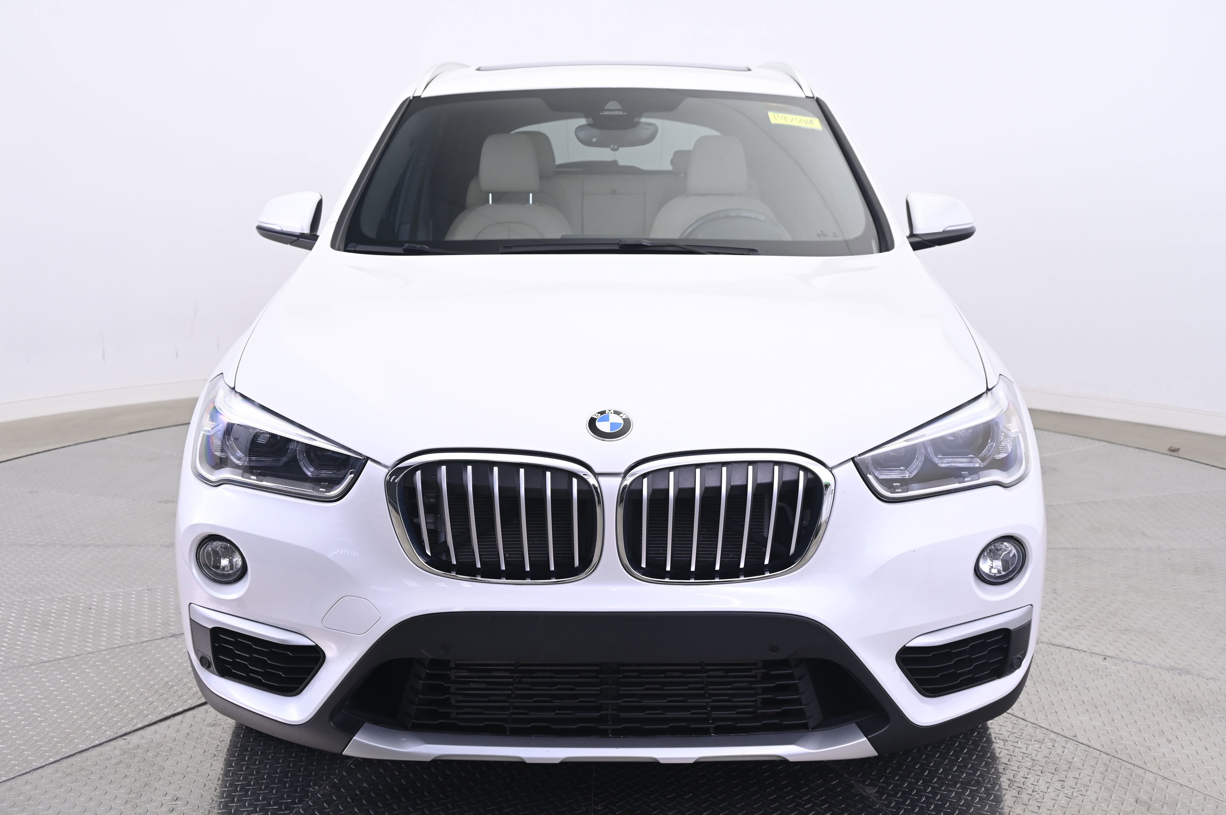 Used 2017 BMW X1 xDrive28i image 10