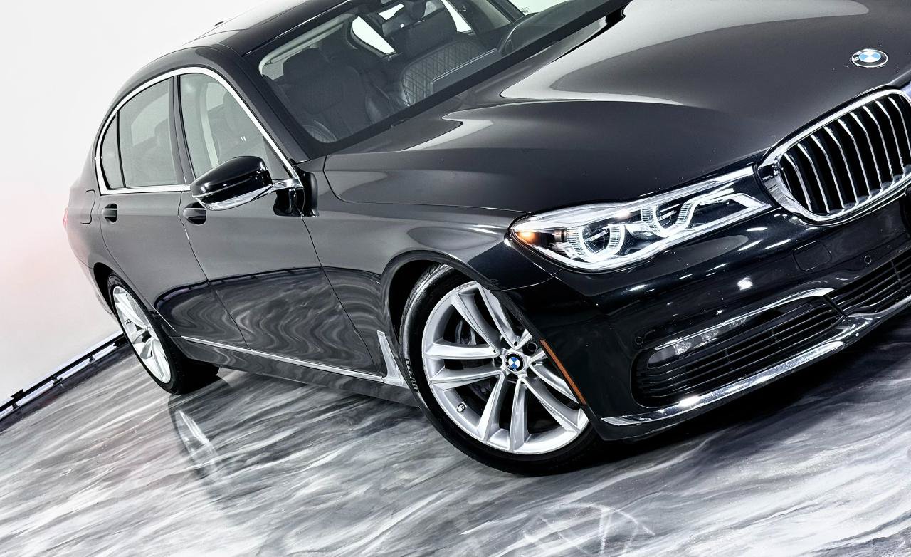 Used 2018 BMW 750i xDrive AWD/4WD image 4