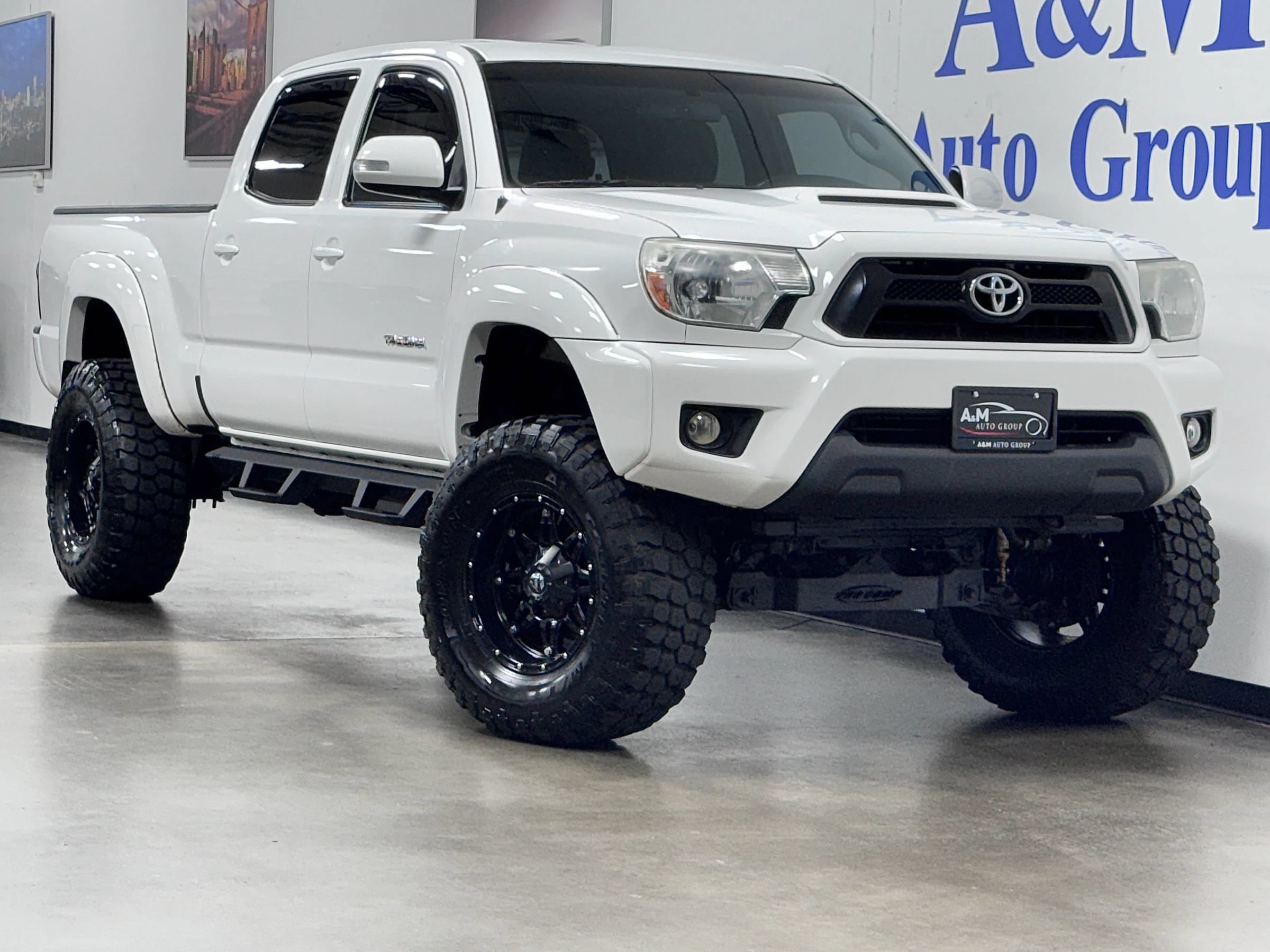 Used 2015 Toyota Tacoma 4x4 Double Cab w/ TRD Sport Package image 1