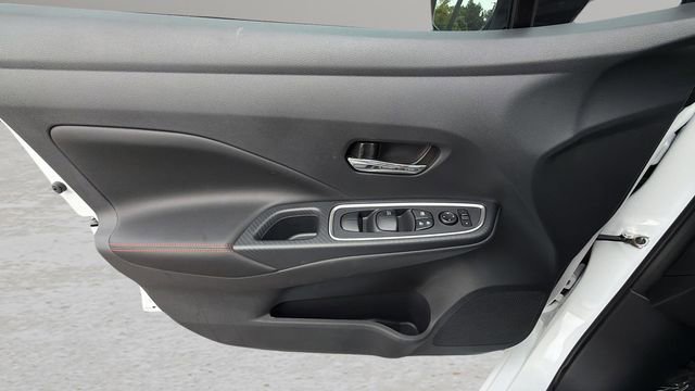 Used 2025 Nissan Versa SR w/ Trunk Package FWD image 17