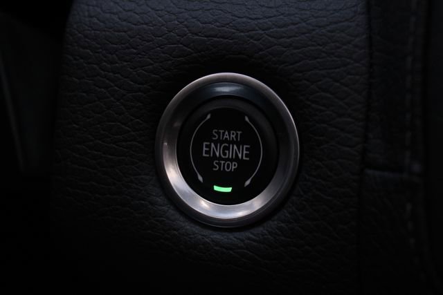 Used 2021 GMC Yukon Denali w/ Advanced Technology Package AWD/4WD image 15