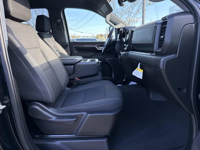 Used 2024 Chevrolet Silverado 2500 LT w/ Convenience Package image 10