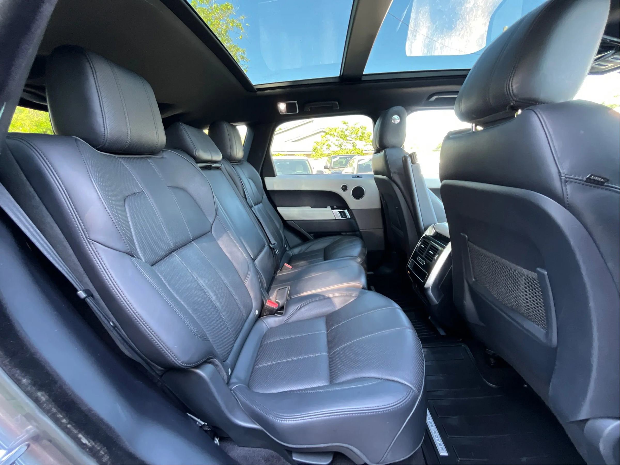 Used 2014 Land Rover Range Rover Sport Supercharged AWD/4WD image 25