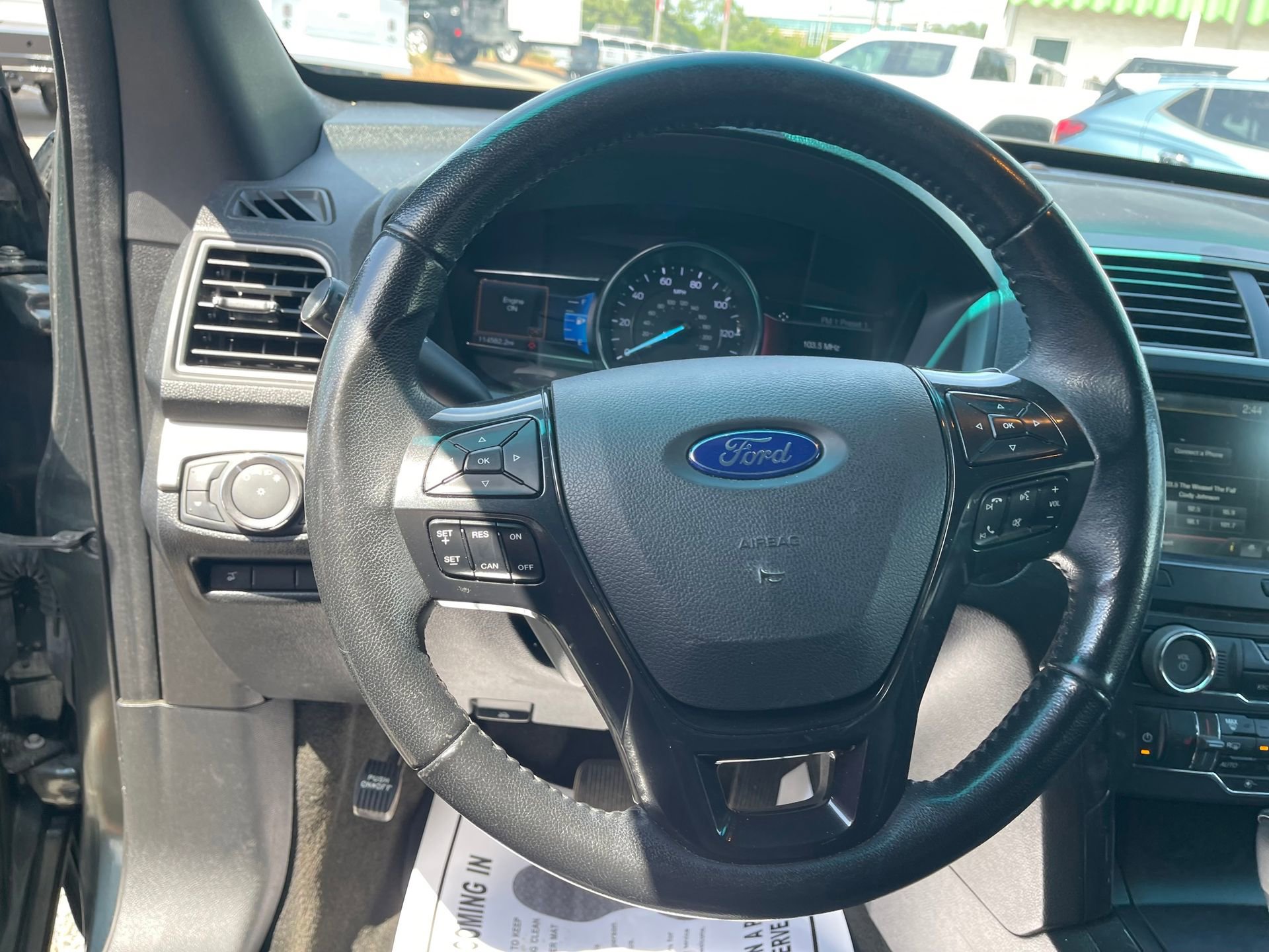 Used 2016 Ford Explorer XLT w/ Equipment Group 202A FWD image 16