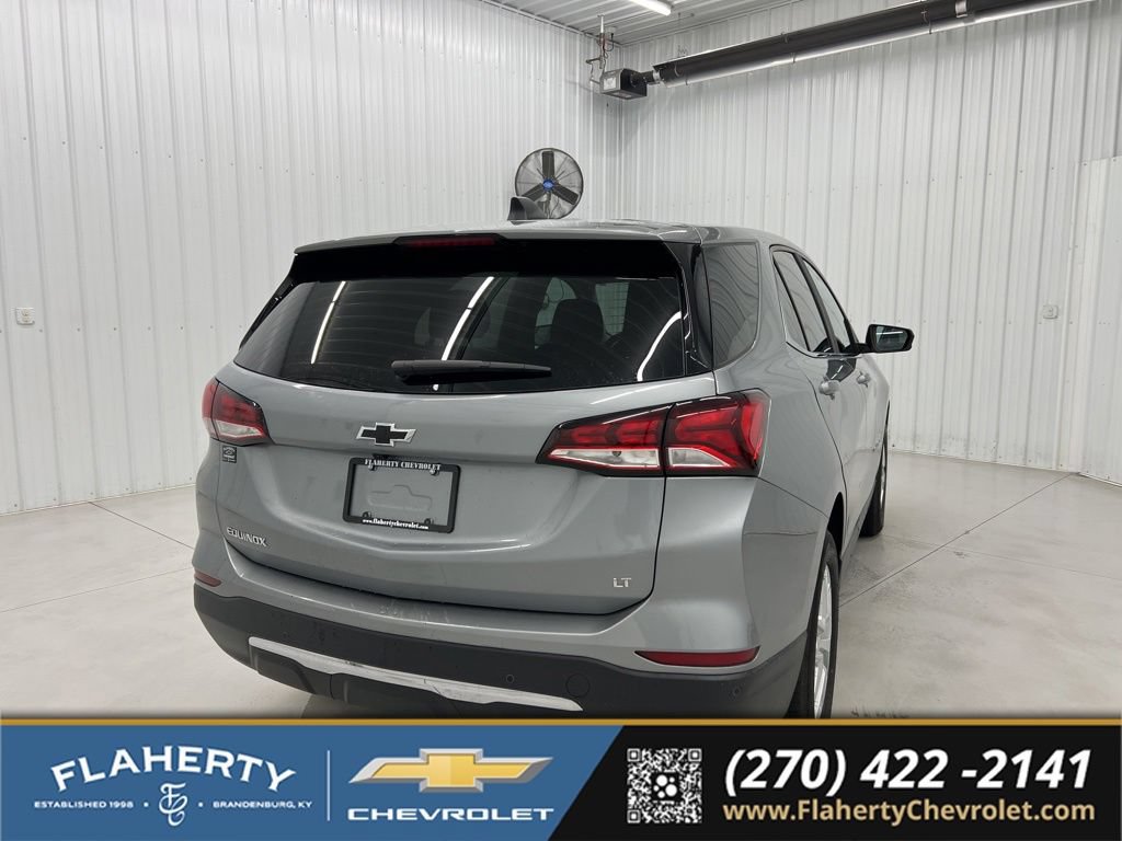 Used 2024 Chevrolet Equinox LT FWD image 3