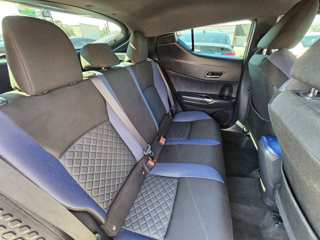 Used 2020 Toyota C-HR XLE image 16