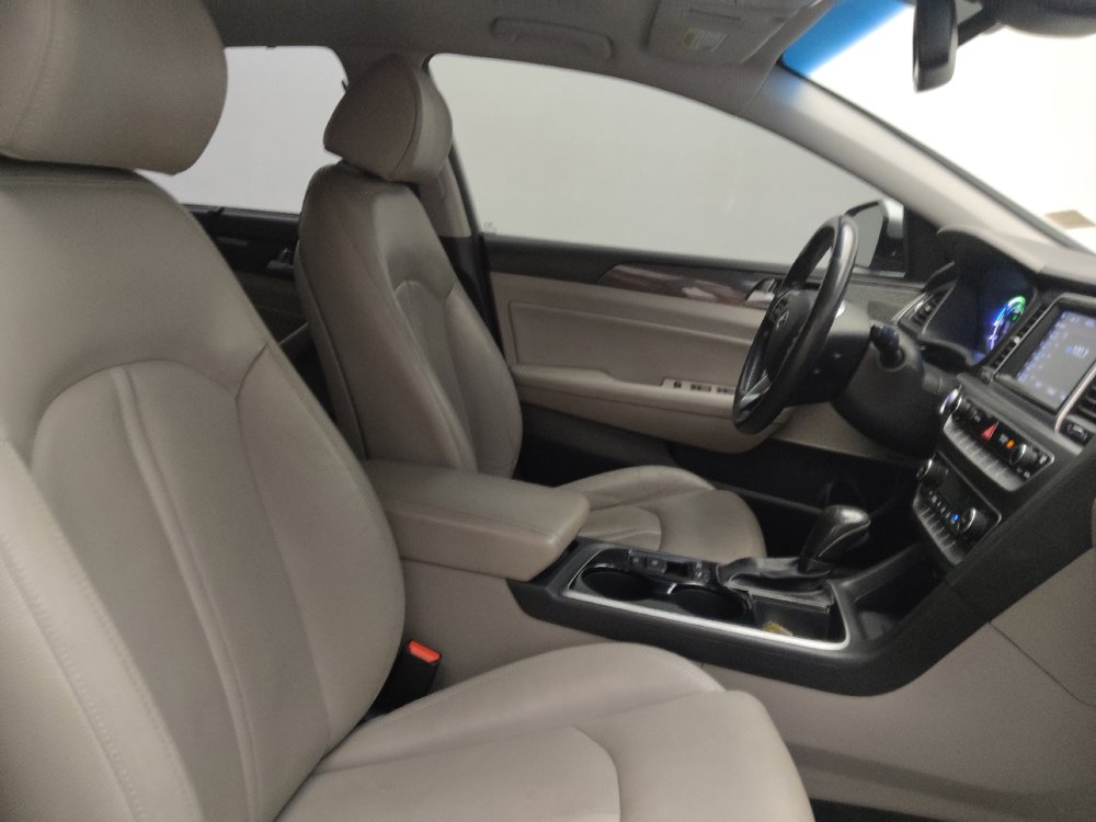 Used 2019 Hyundai Sonata Limited w/ Ultimate Package 02 image 21