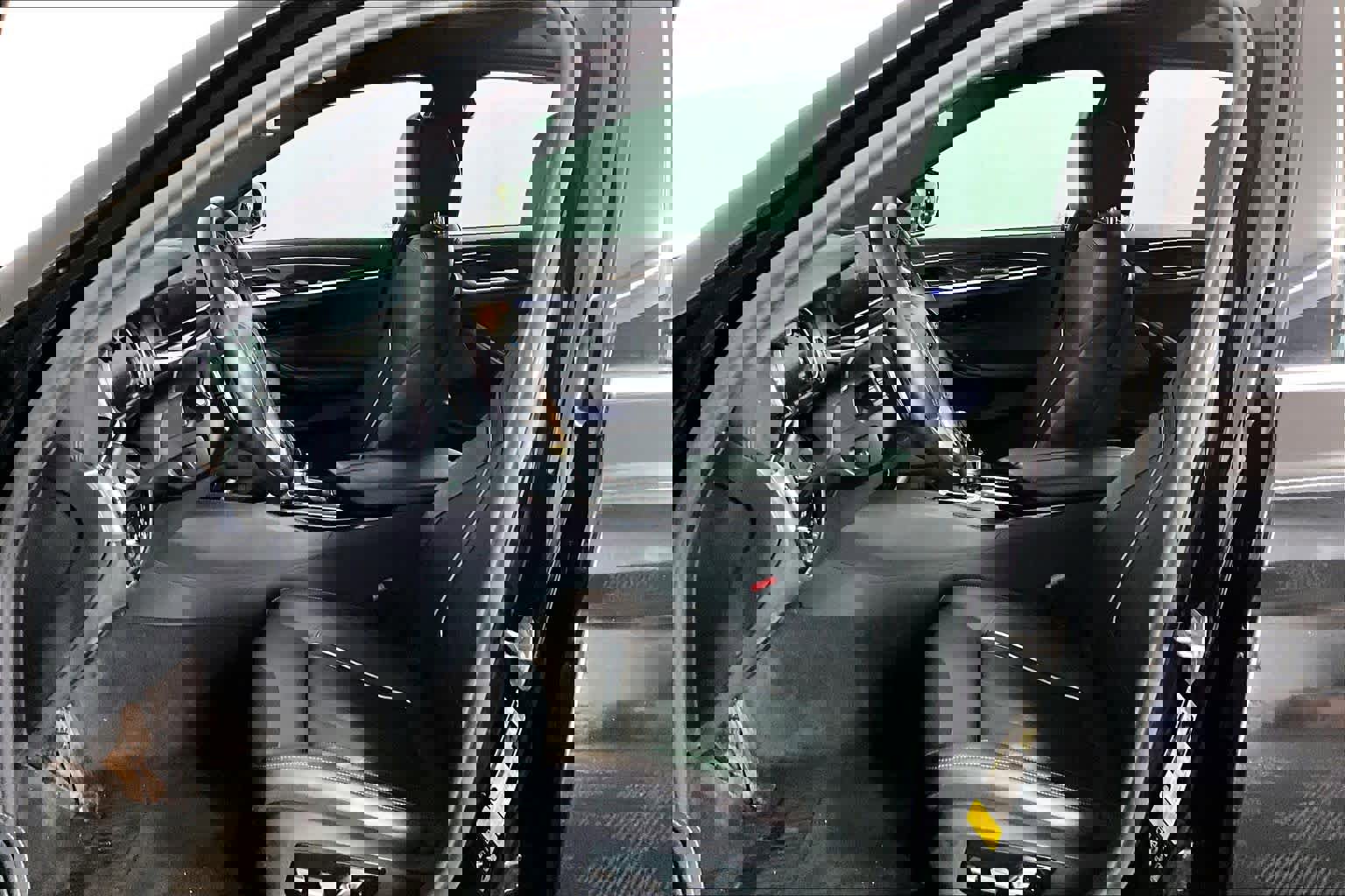 Used 2017 BMW 540i xDrive image 9