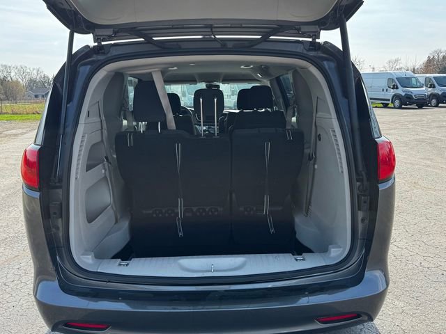 Certified 2023 Chrysler Voyager LX FWD image 17