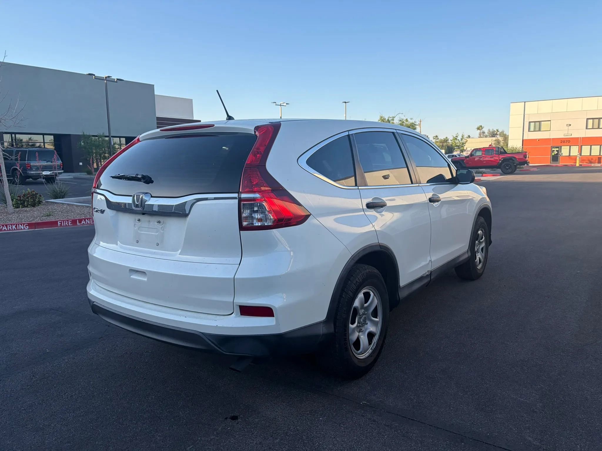 Used 2016 Honda CR-V LX image 5
