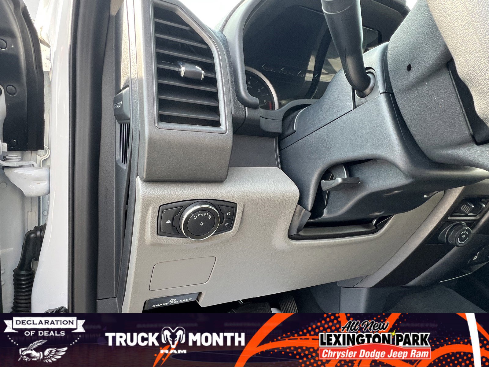 Used 2022 Ford F350 XL w/ STX Appearance Package image 16