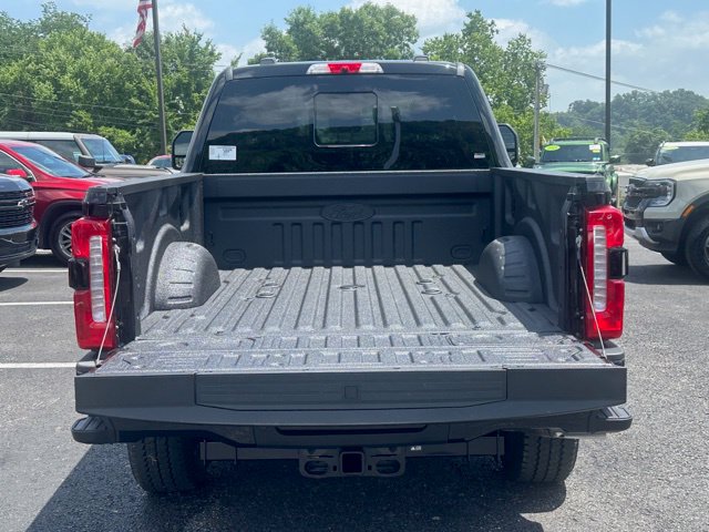 New 2026 Ford F250 Lariat w/ Black Appearance Package AWD/4WD image 29