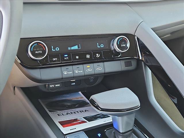 New 2026 Hyundai Elantra Blue image 12