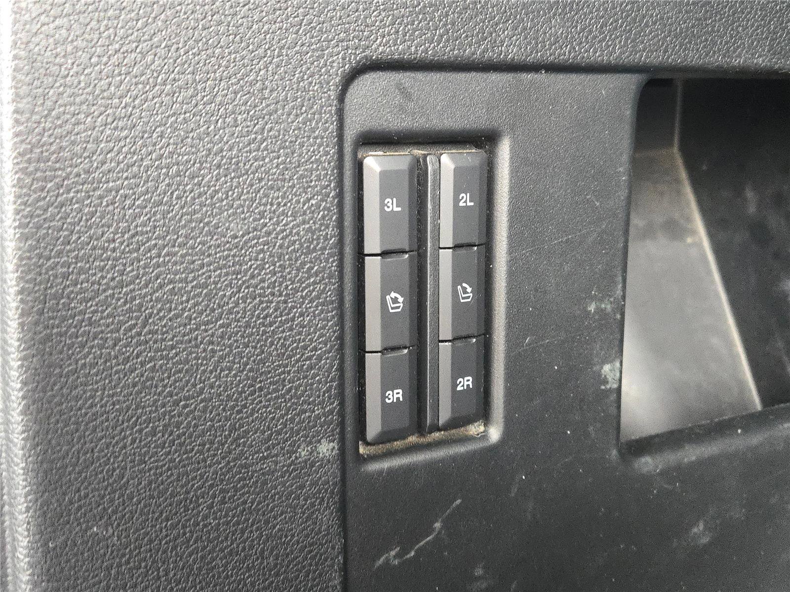 Used 2021 Ford Expedition Limited image 22