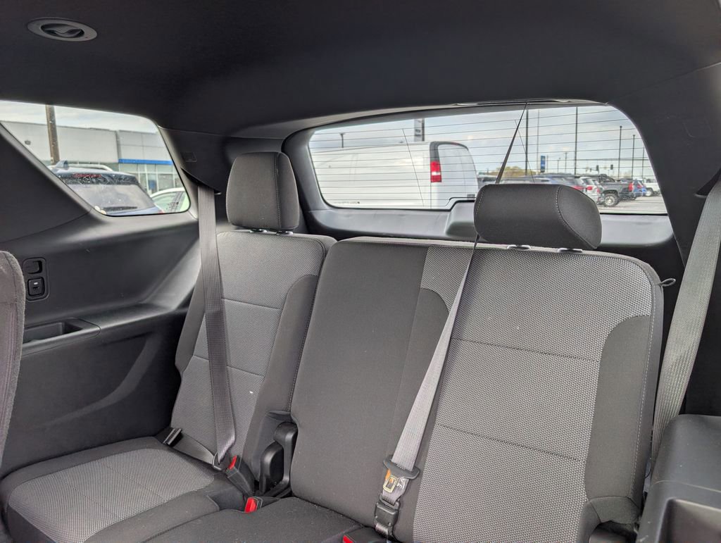 Used 2023 Chevrolet Traverse LT w/ LPO, Floor Liner Package image 11
