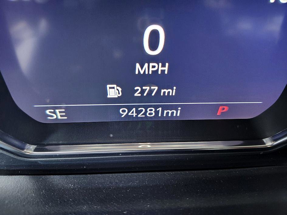 Used 2021 GMC Yukon SLT image 32