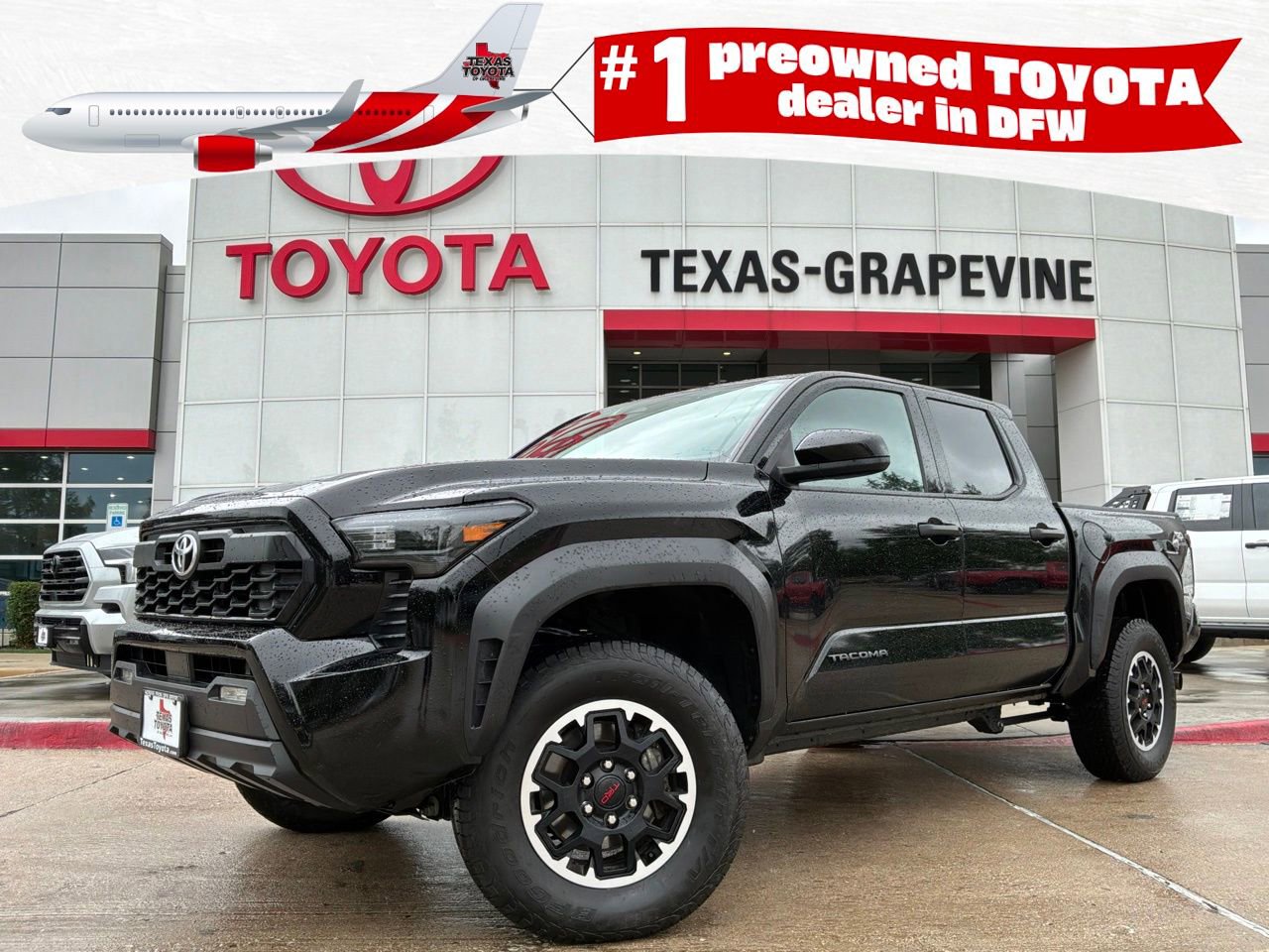 Used 2025 Toyota Tacoma TRD Off-Road AWD/4WD image 1