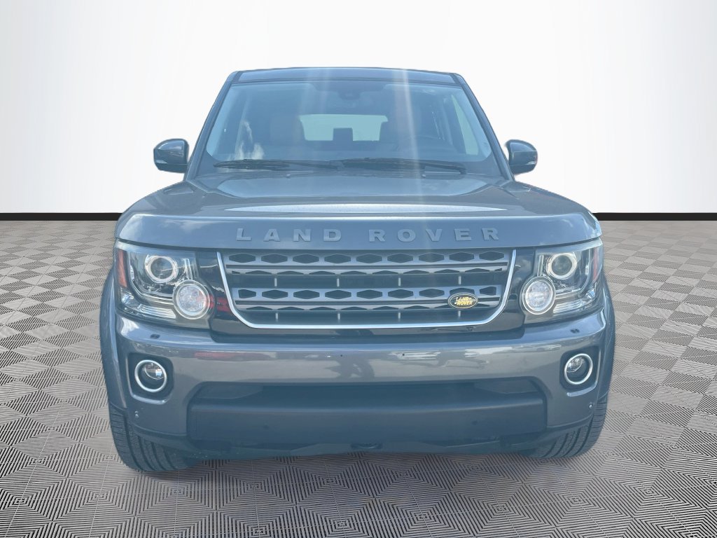 Used 2016 Land Rover LR4 HSE Silver Edition AWD/4WD image 2