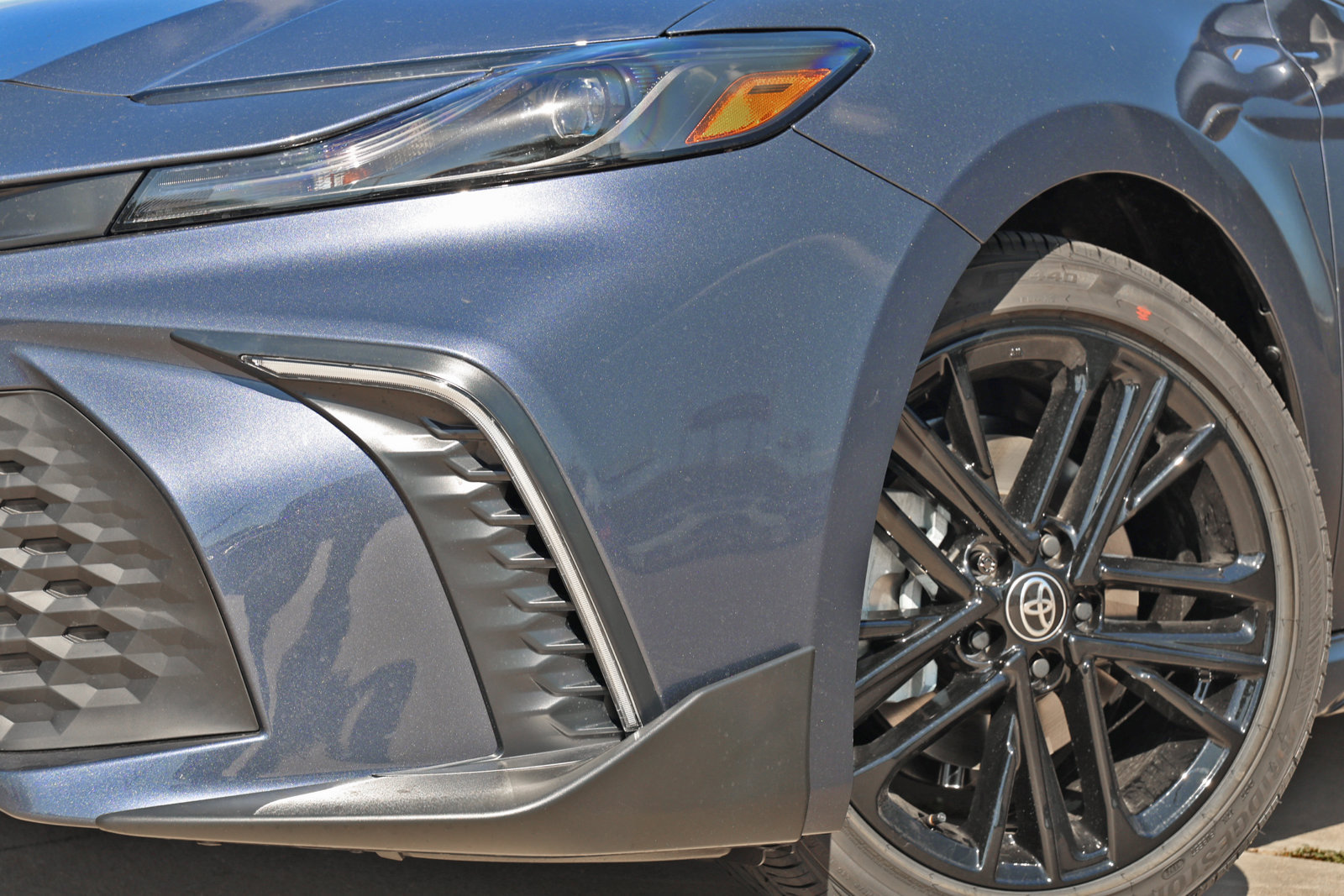 New 2027 Toyota Camry SE w/ Convenience Package FWD image 11
