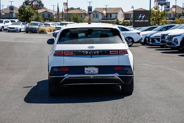 Certified 2024 Hyundai Ioniq 5 SEL RWD image 4