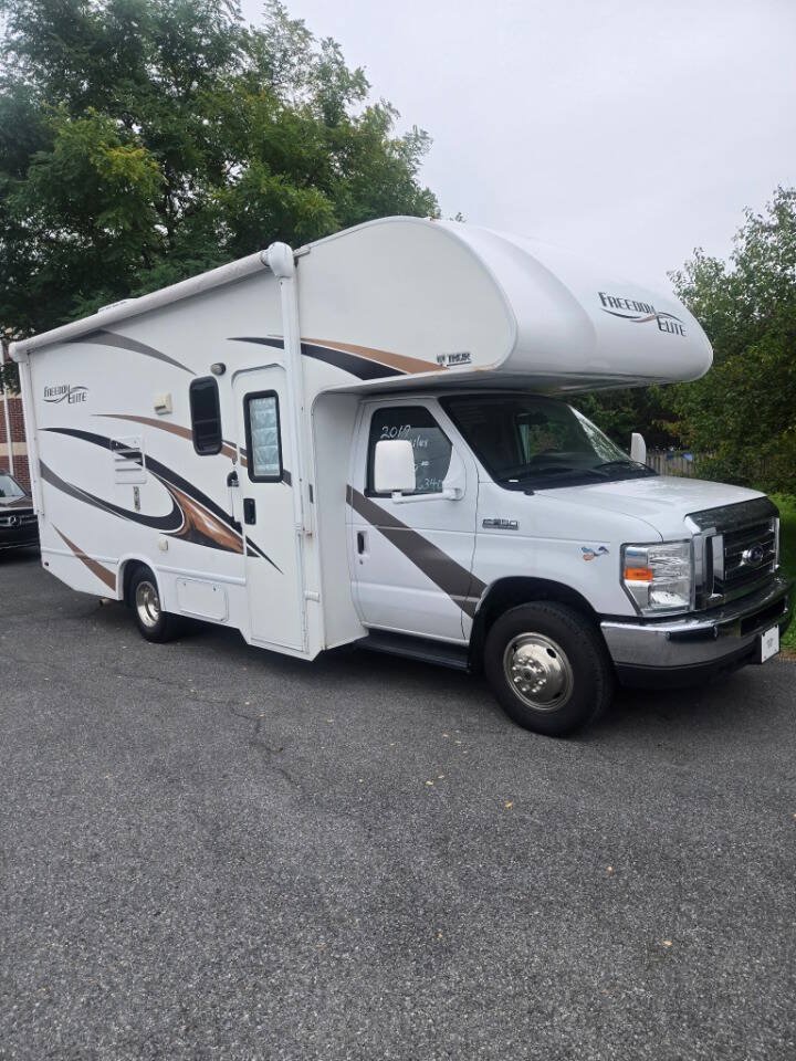 Used 2017 Ford E-350 and Econoline 350 Super Duty w/ Motorhome Prep Package