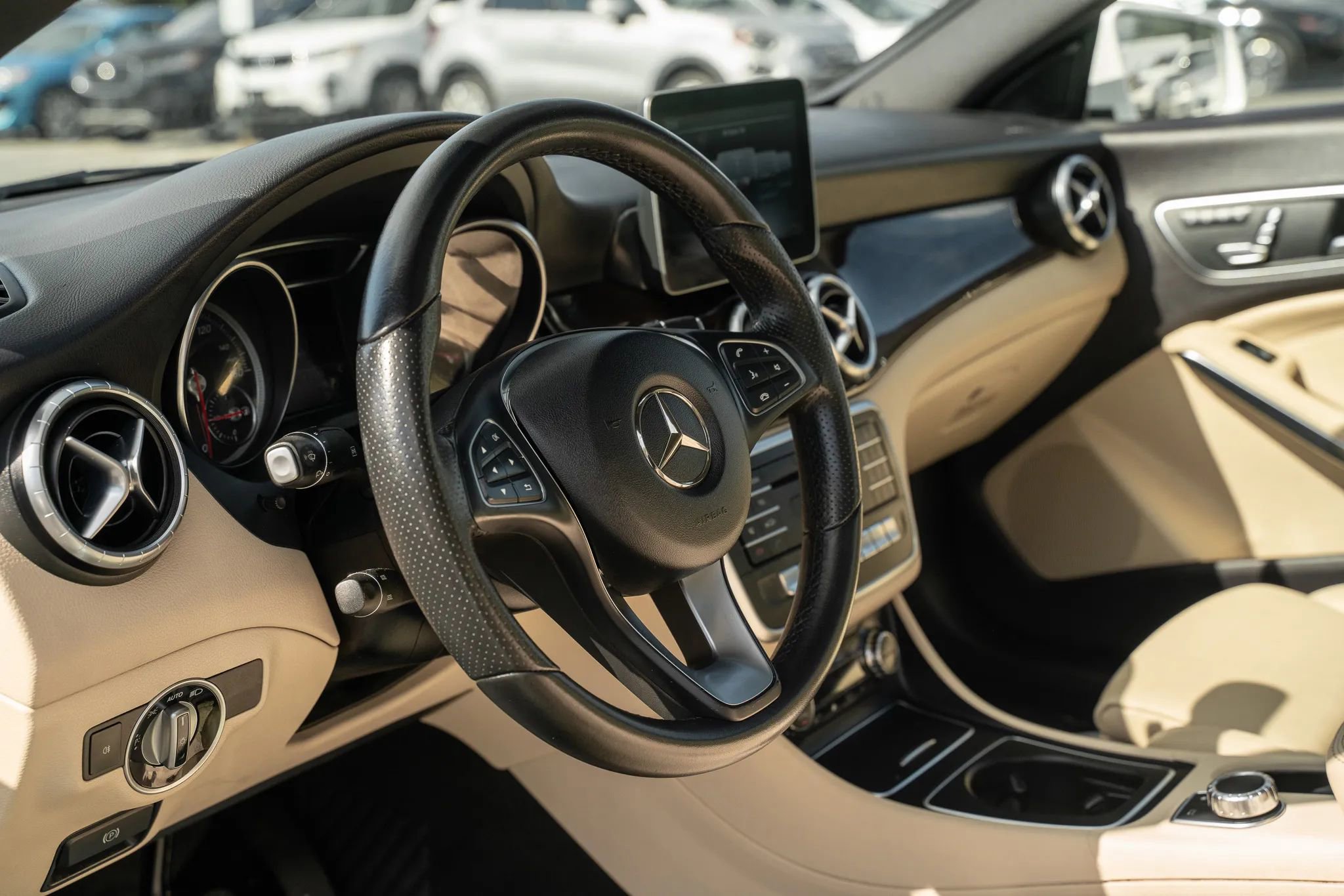 Used 2018 Mercedes-Benz CLA 250 image 14