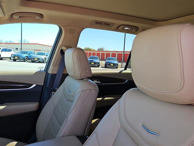 Certified 2021 Cadillac XT6 Premium Luxury w/ Platinum Package image 11