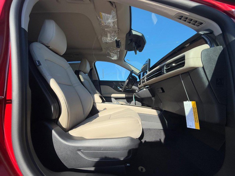 New 2026 Lincoln Corsair Grand Touring image 8