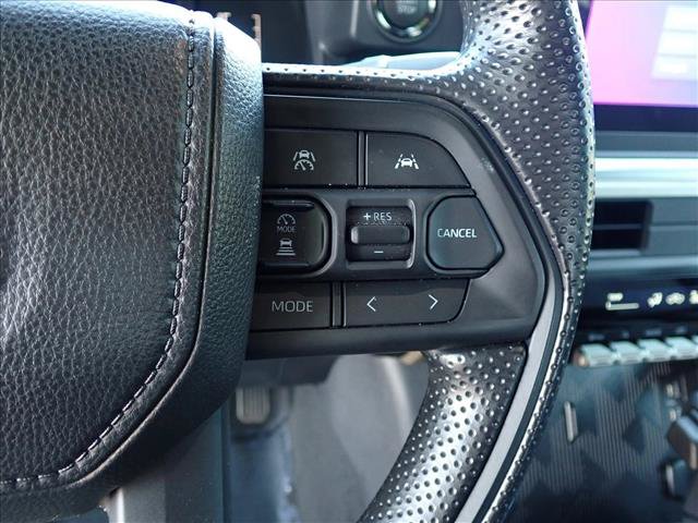 Certified 2025 Toyota Tacoma SR5 AWD/4WD image 14