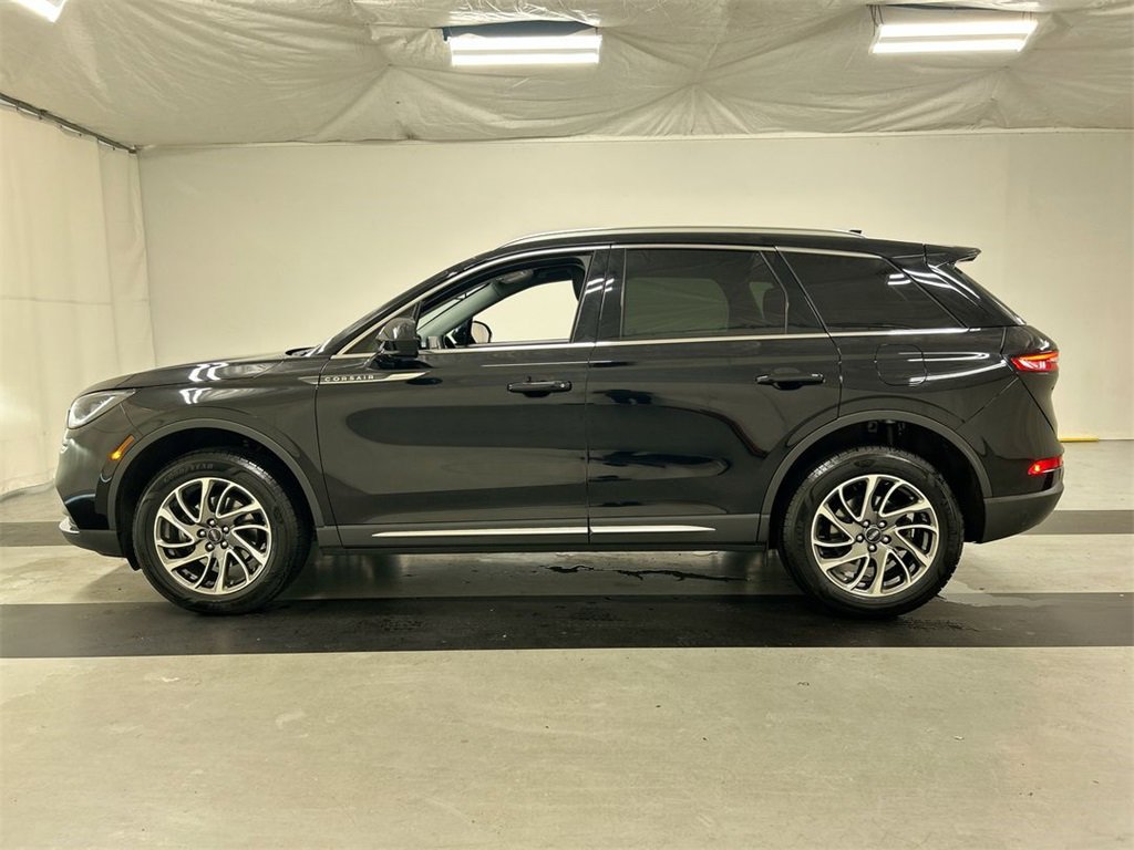 Used 2022 Lincoln Corsair AWD w/ Equipment Group 101A image 6