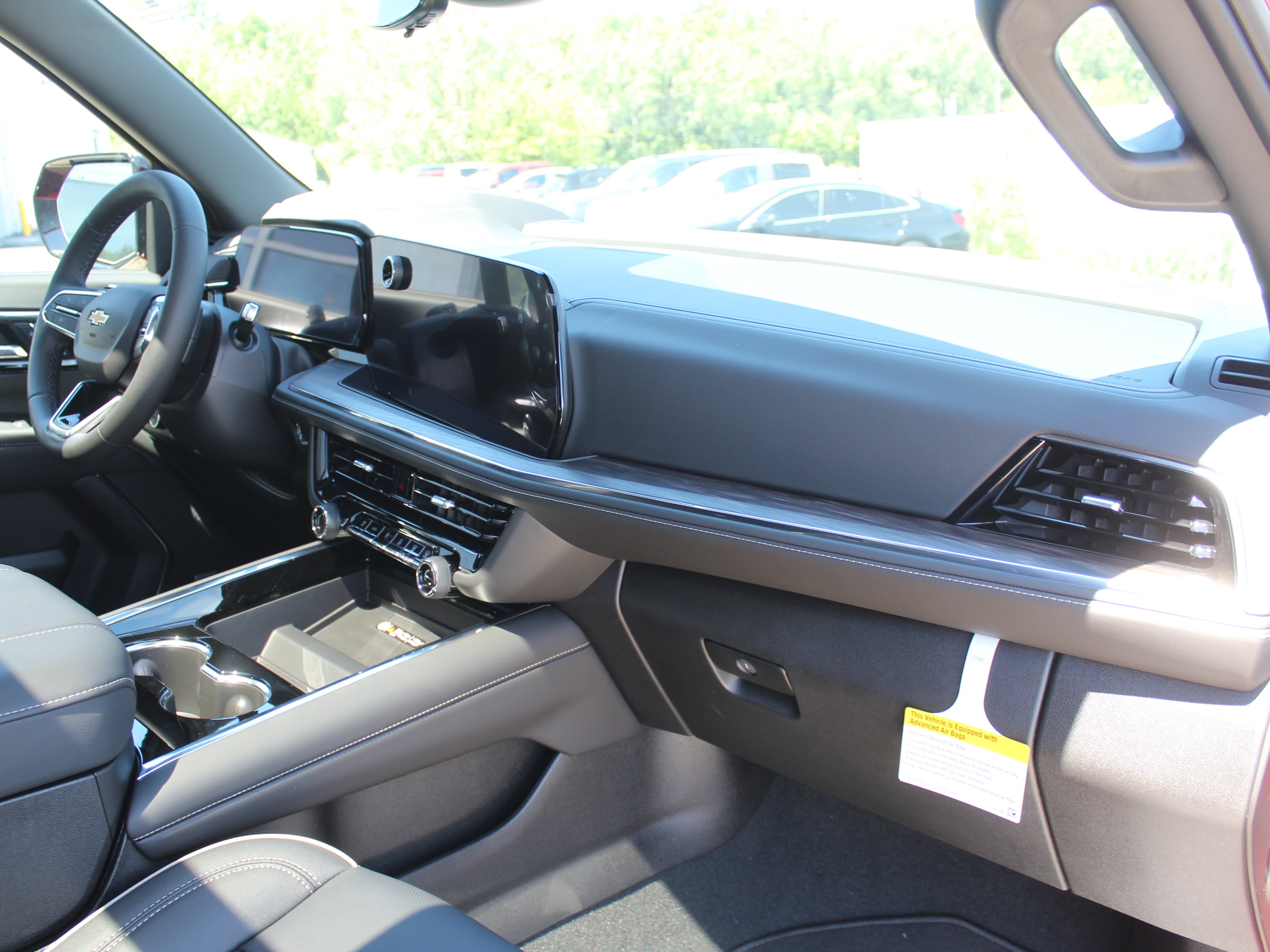 New 2026 Chevrolet Suburban Premier AWD/4WD image 15