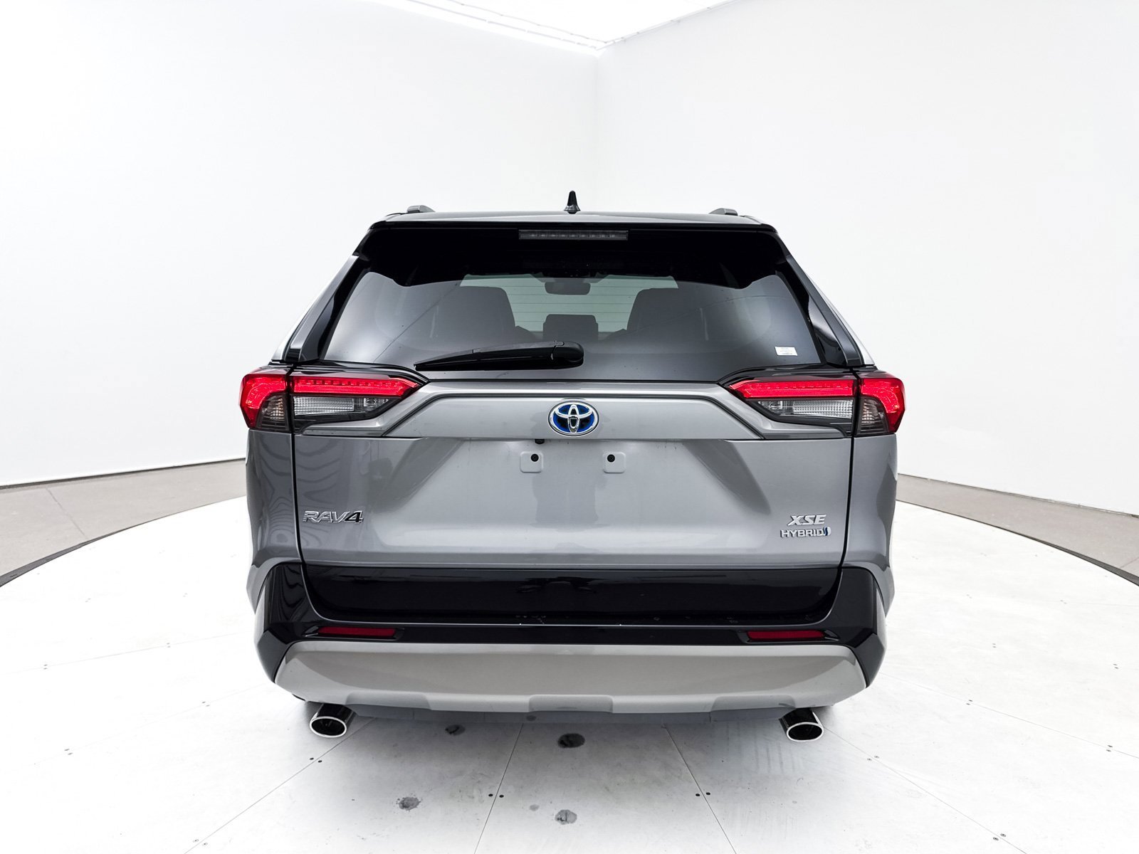 Used 2023 Toyota RAV4 XSE image 18