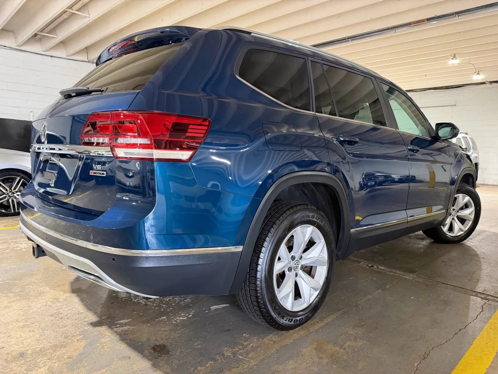 Used 2018 Volkswagen Atlas SEL AWD/4WD image 5