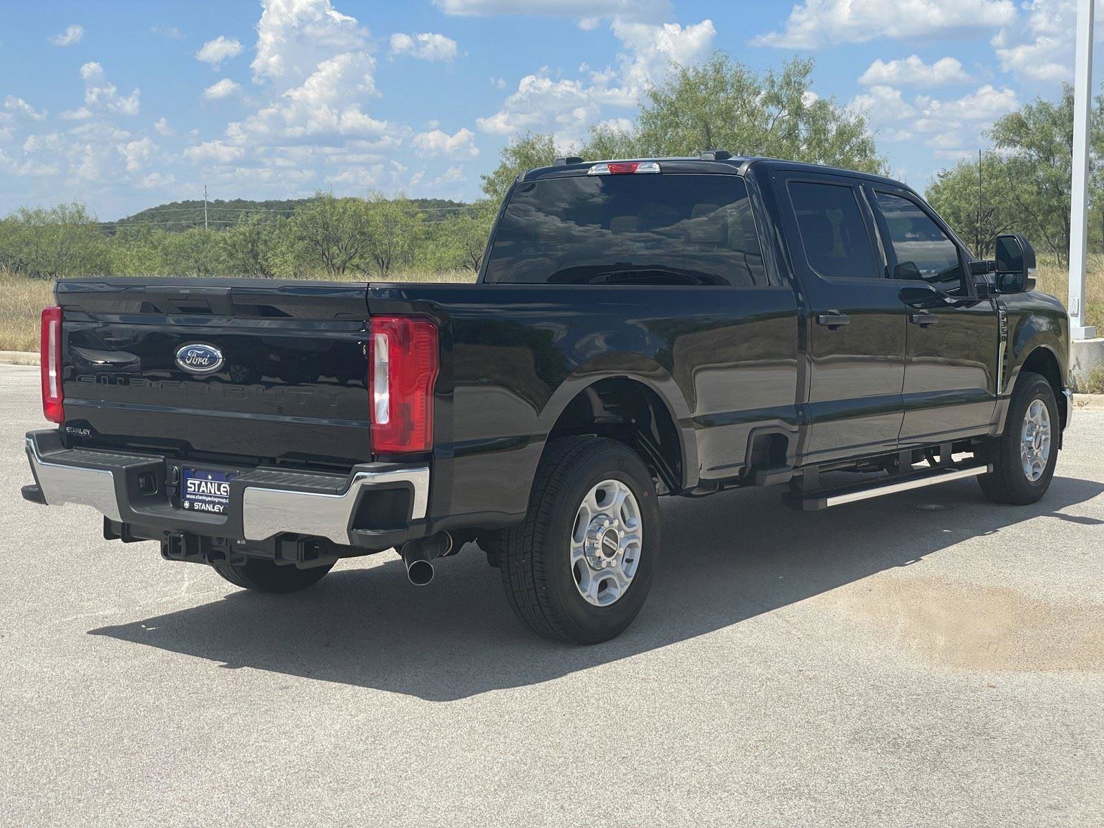 New 2026 Ford F350 XLT image 7