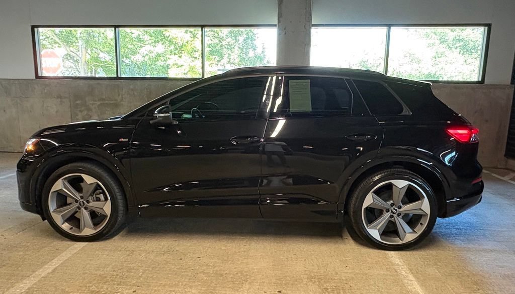 Used 2024 Audi Q4 e-tron Prestige w/ Black Optic Package AWD/4WD image 2