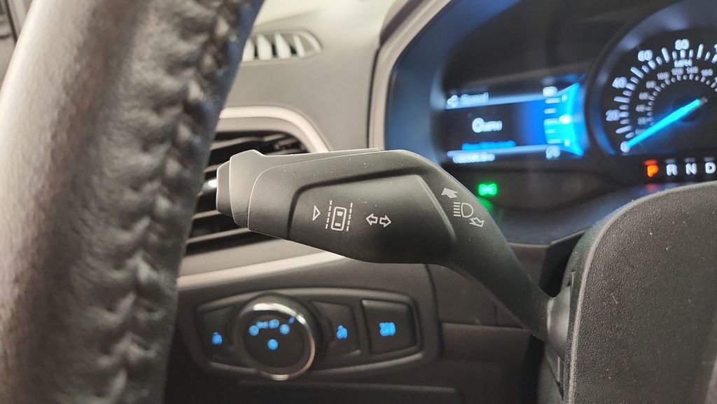 Used 2022 Ford Edge SEL image 17