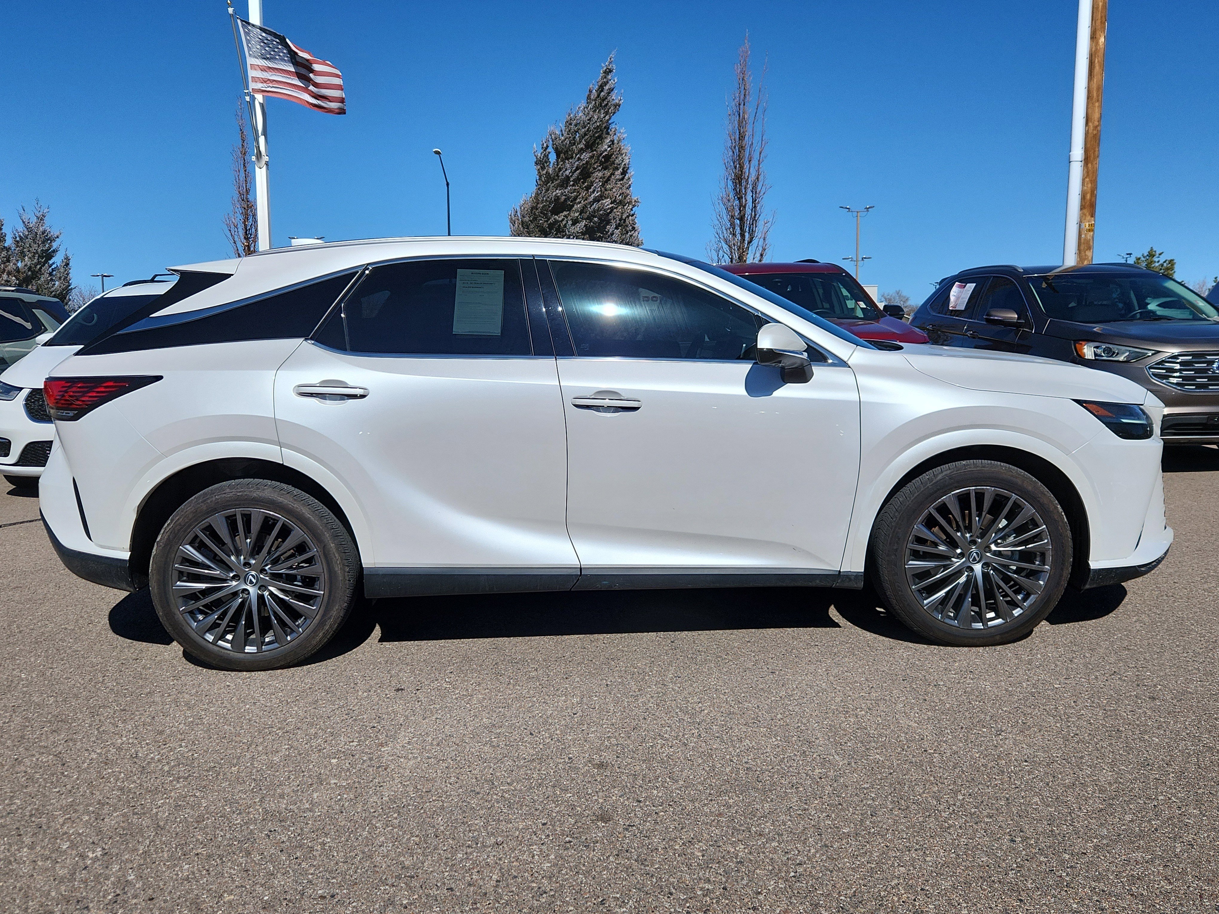 Used 2024 Lexus RX 350 w/ Convenience Package image 2